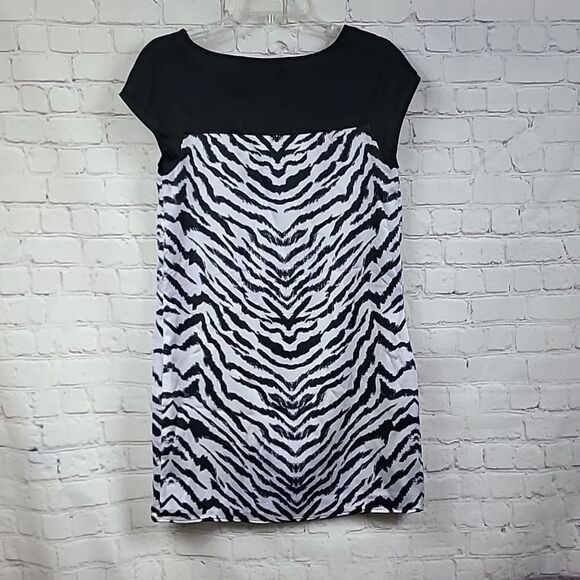 Express Zebra Stripe Women's XS Silky Soft Satin Lined Mini Shift Party Dress - Picture 9 of 9